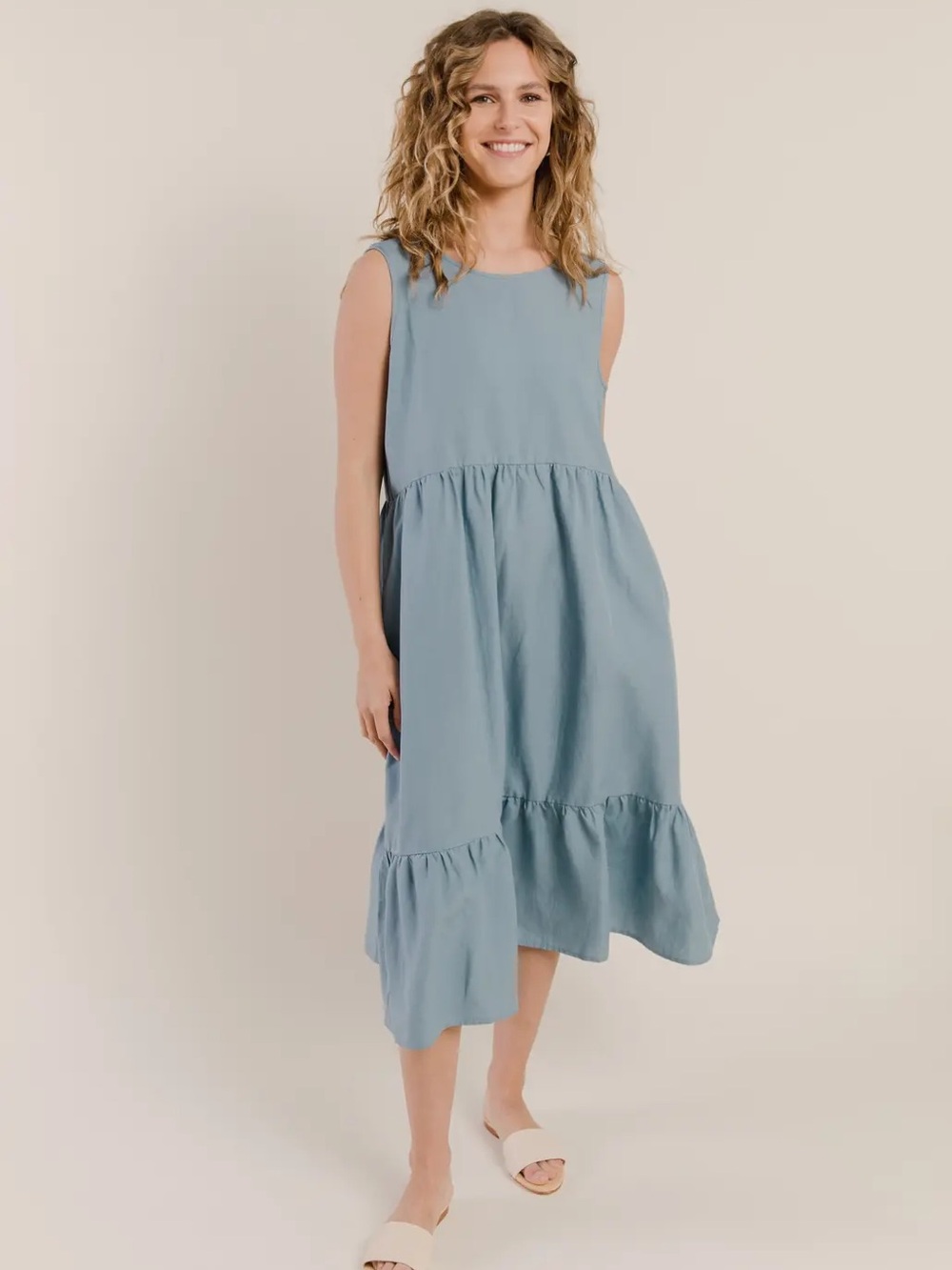 Tradlands Birdie Reversible Light Blue Tiered Midi Dress